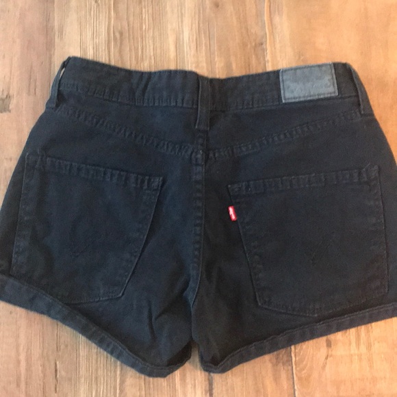 Juniors Levis Denim Jean Shorts Size 1 - Picture 2 of 4